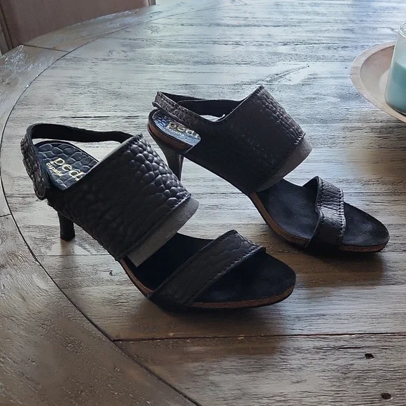 Pedro Garcia Women's Black Pebbled Leather Willy-ts Heels 38 1/2 - Picture 1 of 8